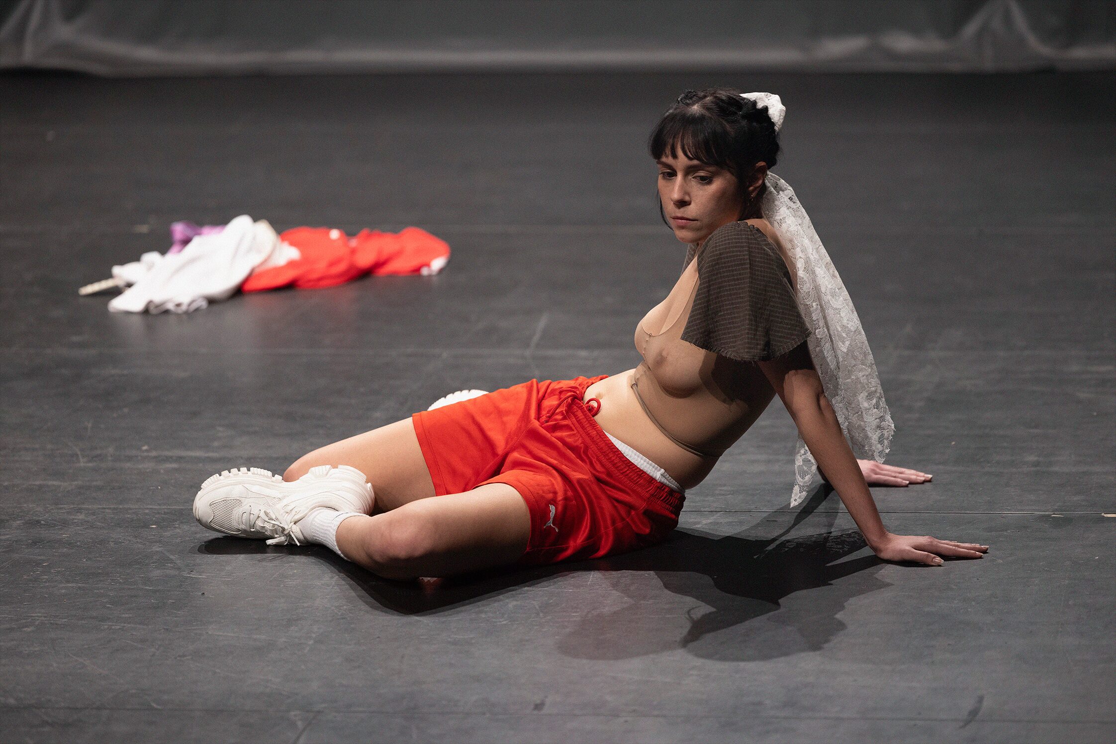 PAULA GIRONI06lkjlkj